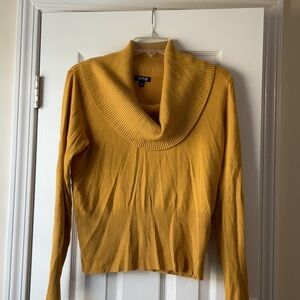 Apt 9 mustard sweater, size S.